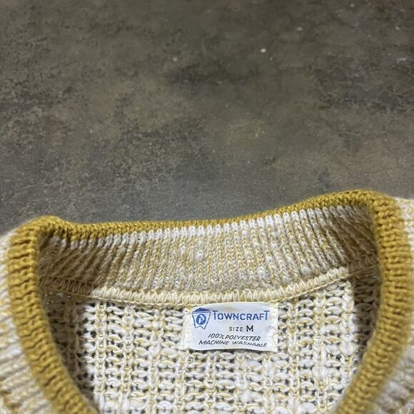 Vintage 60s Towncraft Yellow Acrylic Short Sleeve Sweater - Picture 3 of 3